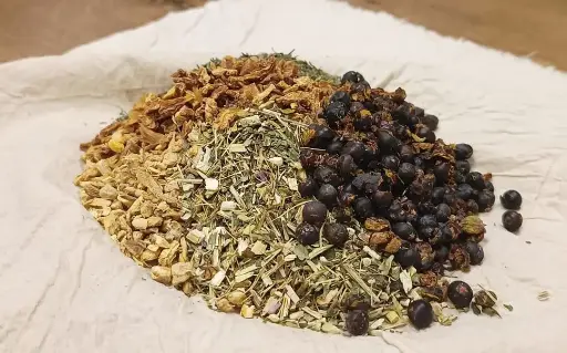 Seizoens kruidenstempelmassage (90 min)