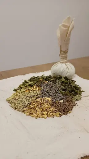 Slow down kruidenstempelmassage (90 min)